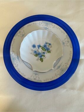 Glass GardenFlower Art Cobalt Blue Floral Sea Shell Shape